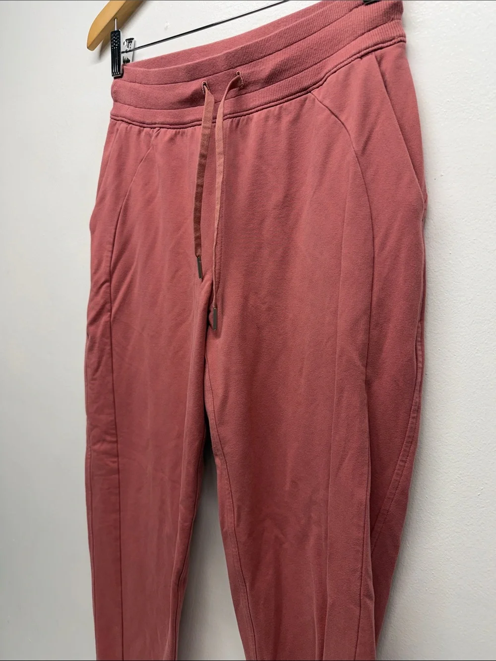 Lululemon Scuba High Rise Jogger Sweat Pants French Terry Cotton Stretch Pink 4
